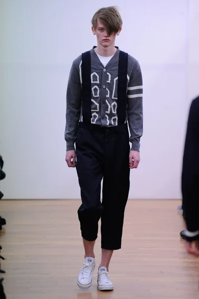 Look 12